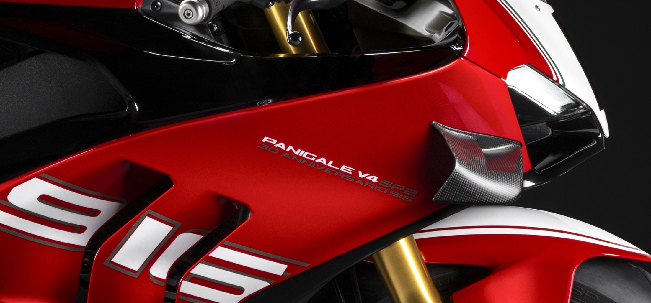 Panigale V4 SP2 30° Anniversario 916: Ducati celebrates the supersport icon